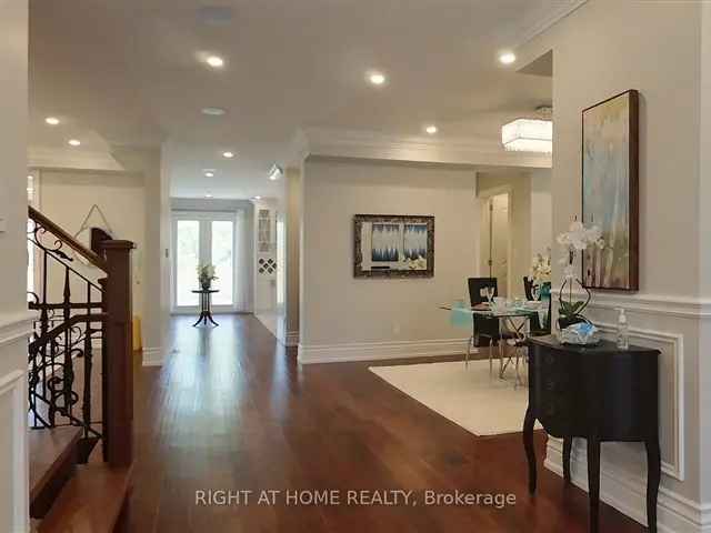 Port Credit Luxury Home 7100 Sq Ft Lakefront Living