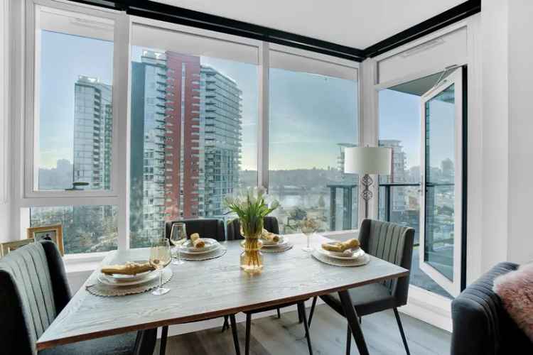 Luxurious 2-Bedroom Condo with Stunning Views Downtown VW