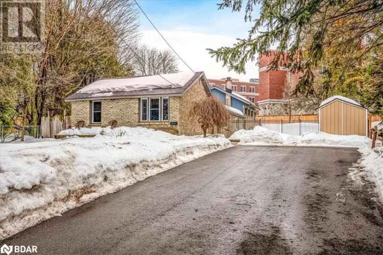 House For Sale in 211, Foster Drive, Barrie, Ontario