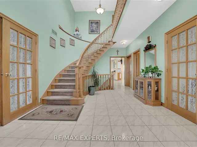 House For Sale in Caledon, Ontario