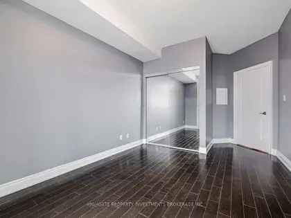 2 rooms apartment of 784 m² in Toronto