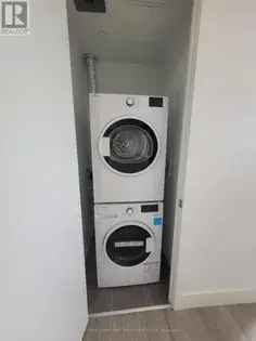 2 Bedroom 1.5 Bath Corner Unit Bayview Village Toronto