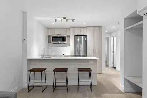 1 room apartment of 96 m² in Montreal