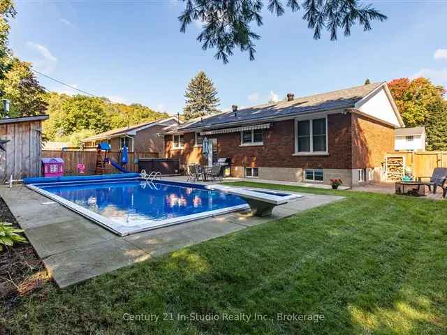 House For Sale in Quinte West, Ontario