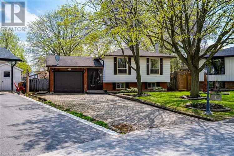 3-Bedroom Bungalow on Deep Lot in Burlington
