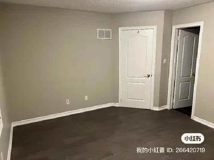 In-Suite Room in Vaughan For Rent