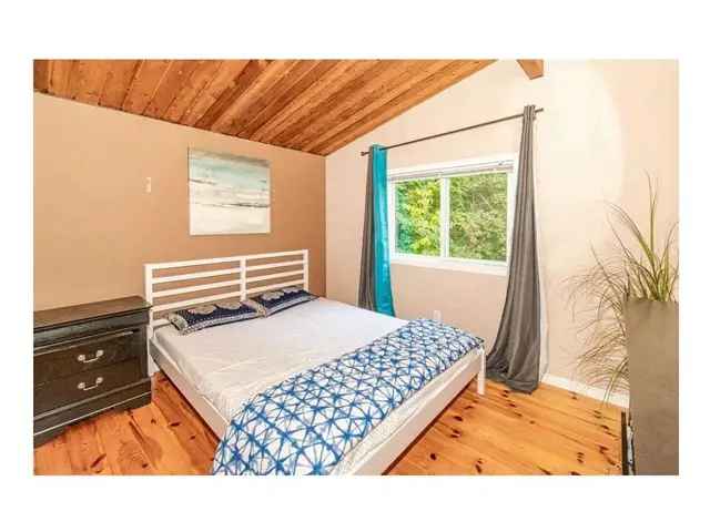 Cozy 3-Bedroom Bungalow near Burks Falls and Magnetawan