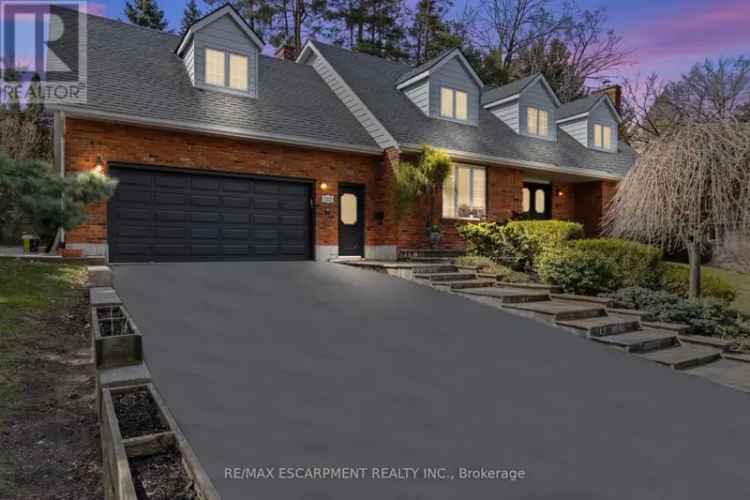 4 Bedroom 2.5 Bath Home with Gourmet Kitchen and Landscaped Backyard