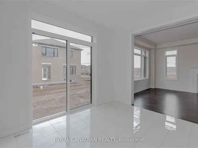 Beautiful Modern Detached House in Erin Family Friendly Community