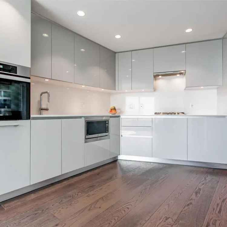 Richmond Condo 2 Bed 1 Bath 751 Sqft Near Skytrain