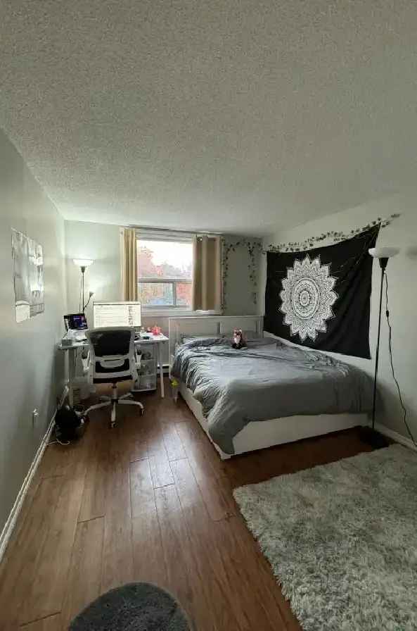 Female Only Furnished Room for Rent in Ottawa with Utilities Included