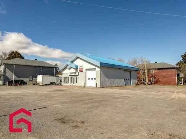 Commercial Building For Sale Lanoraie 2159 sq ft