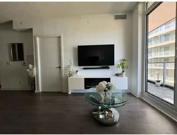 1 Bedroom 1 Den Condo for Rent Don Mills Sheppard