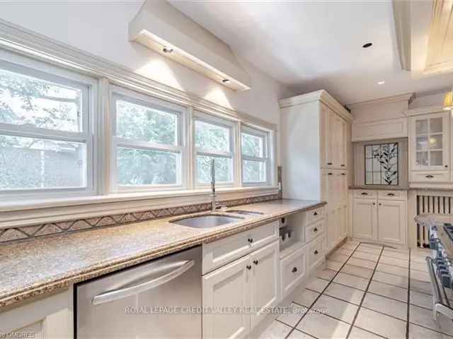 Charming 4 1 Bedroom Streetsville Home For Lease