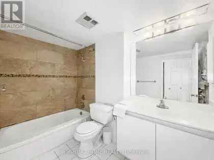 3 rooms apartment of 645 m² in Toronto