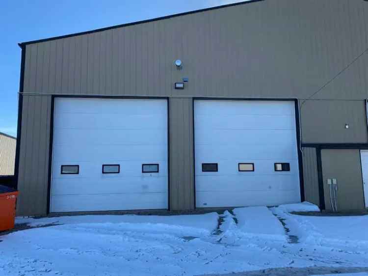 Olds Warehouse Workshop Space for Lease 1800 sq ft