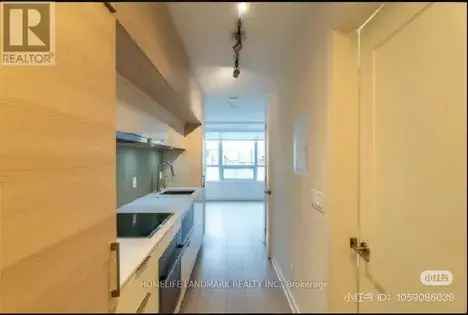 1 room apartment of 330 m² in Toronto