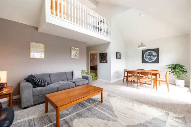 5 Bed 5 Bath Townhouse in Spyglass Hill North Vancouver