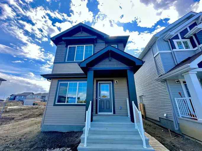 3 Bedroom House in Fort Saskatchewan's Sienna Development