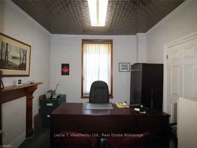 Townhouse For Sale in Kingston, Ontario