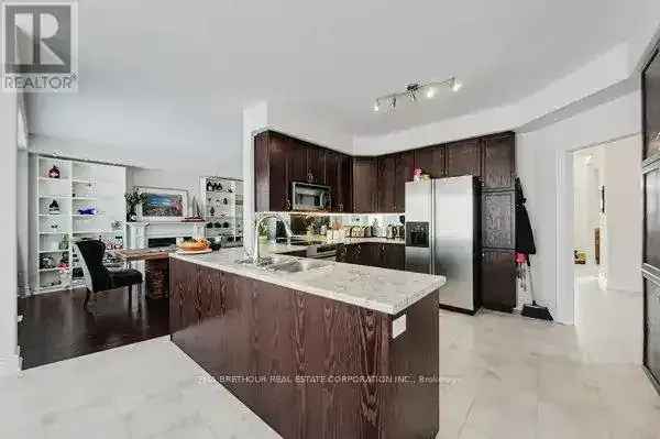 4-Bedroom House for Lease in Collingwood