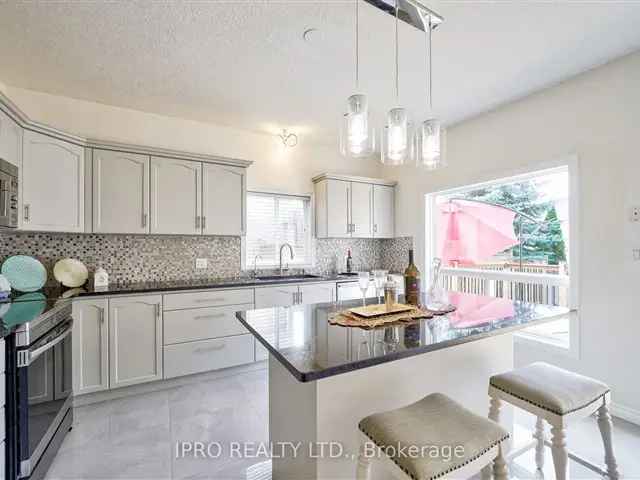 4-Bedroom Home in Kitchener South Family Friendly Upgrades