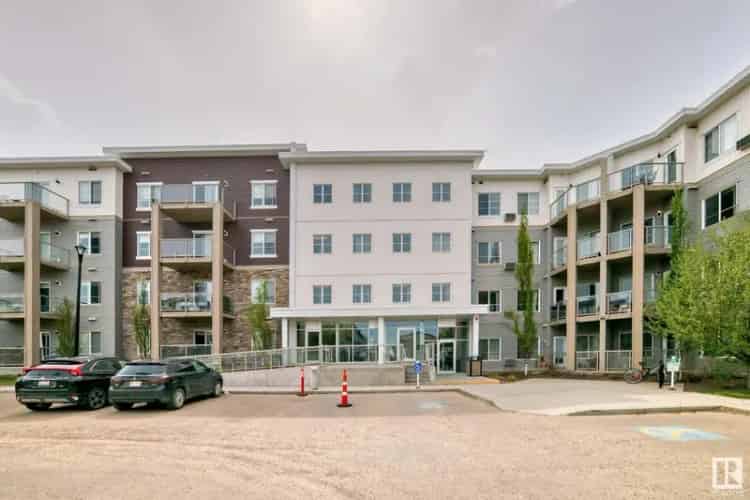 2 Bed 2 Bath Condo with Parking and Storage
