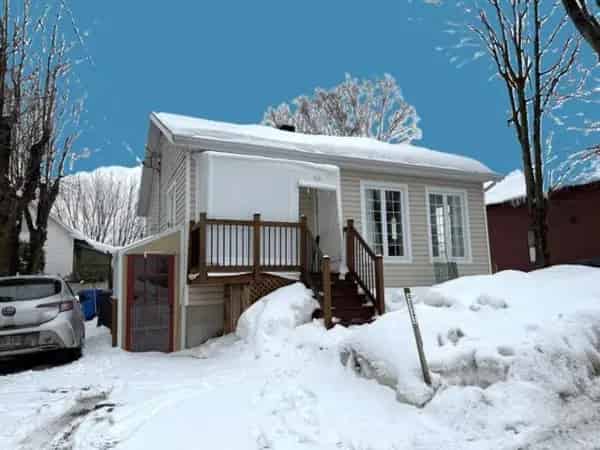 2 Bedroom Bungalow for Sale Near Amenities