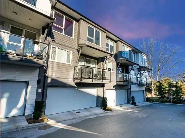 Sunnyside Park Surrey Townhouse 4 beds 4 baths