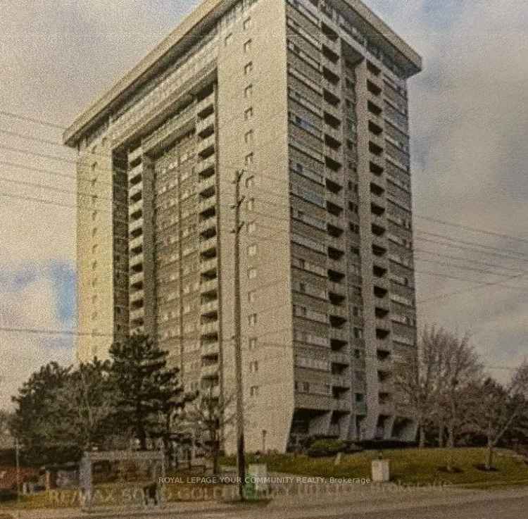 Condo For Sale in New Tecumseth, Ontario