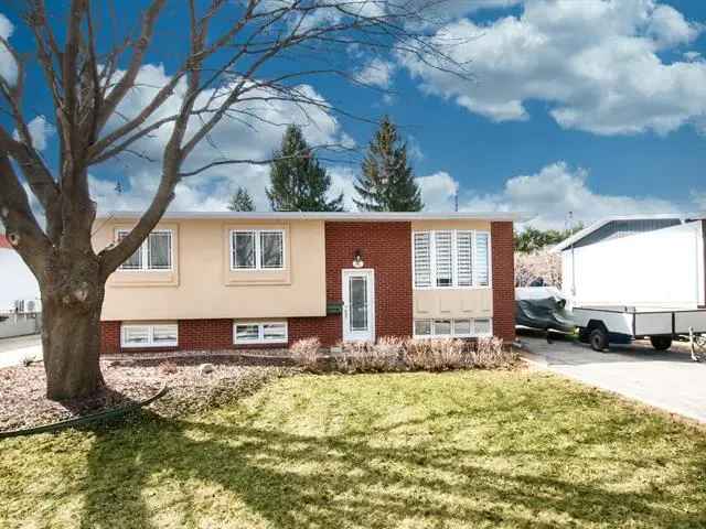 3-Bedroom Bungalow for Sale in Châteauguay