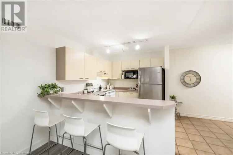 Headon Forest Corner Unit 1100 sq ft Ravine Views Updated Condo