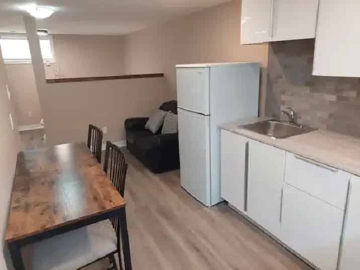Basement Bachelor Apartment for Rent in Bank Walkley