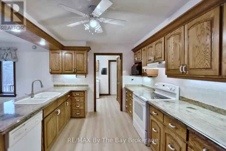 All Brick Raised Bungalow in Wasaga Beach West End