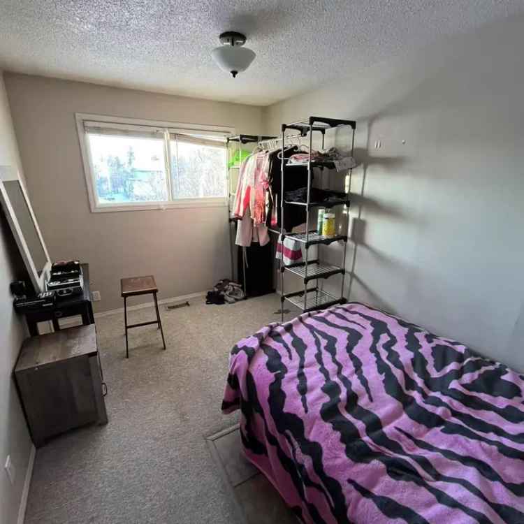 House for Sale Move in Ready 3 2 Legal Suite