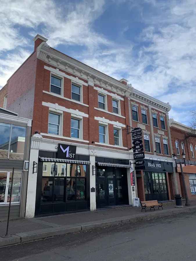 Office For Sale in Medicine Hat, Alberta