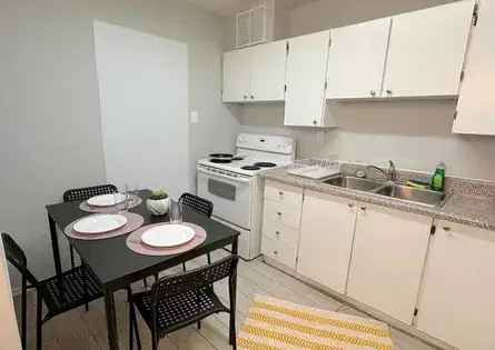 1 room student apartment of 249 m² in Toronto