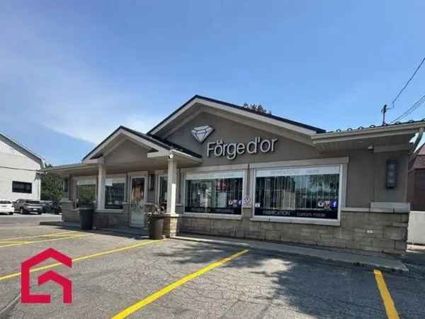 Commercial Building For Sale Montérégie 1550 sq ft 12 Parking RG328
