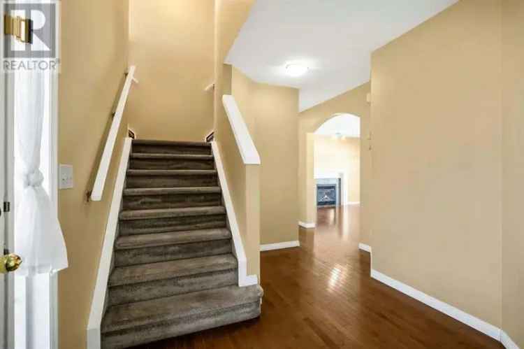 Buy house in Bridlewood with walkout basement and green space