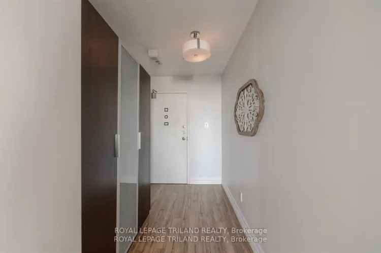 Condo For Sale in 389, Dundas Street, London, Ontario