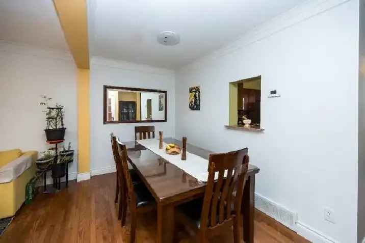 4 Bed 3 Bath Townhome for Rent Ottawa Near LRT