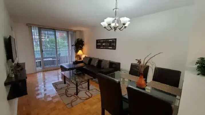 Fully Furnished 2-Bedroom Condo Near Eglinton Subway