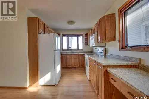 4 Bedroom Bungalow for Sale in Buena Vista Saskatoon