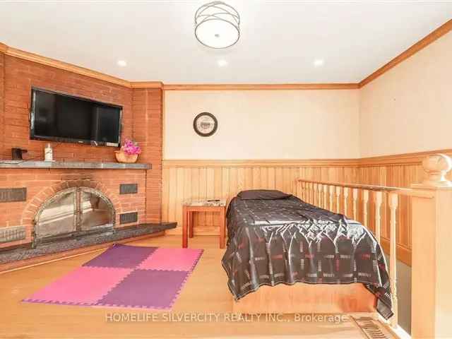 1 Acre Bungalow 3 3 Beds 3 Baths Inground Pool Near Brampton