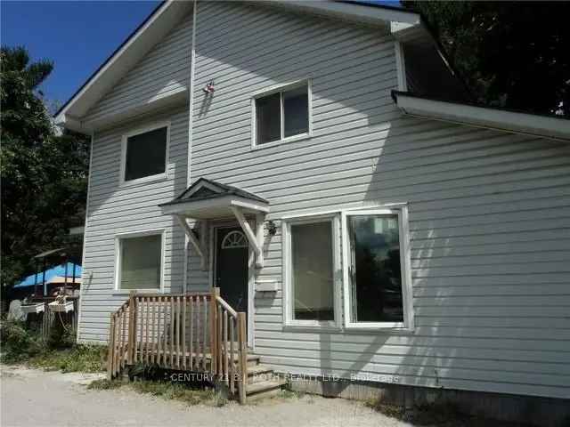 Duplex For Sale in Orillia, Ontario