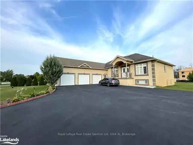 House For Sale in Wasaga Beach, Ontario