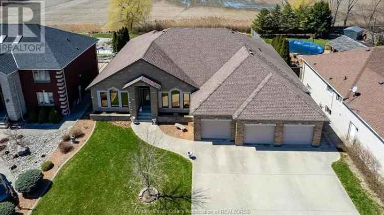 Luxury Ranch Home in Lakeshore - Chef's Kitchen, Primary Suite, 3-Car Garage