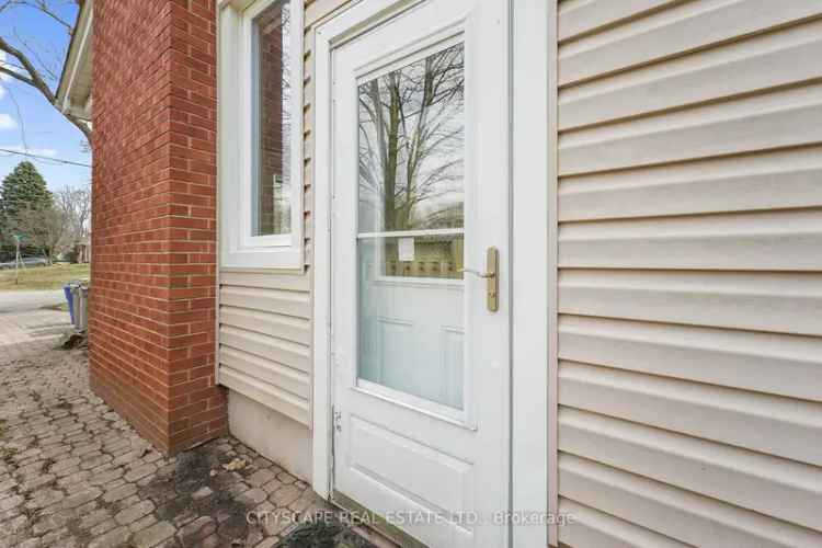 Dundas 3 2 Bedroom Home with Basement Apartment Family Investor