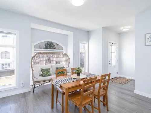 4 Bed 35 Bath Townhome in Windermere Edmonton