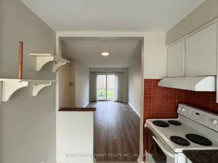 Condo For Sale in Mississauga, Ontario